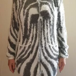 Cardigane pufoase cod H201