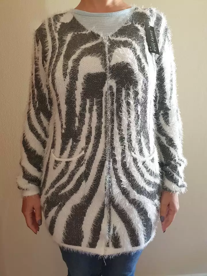 Cardigane pufoase cod H201