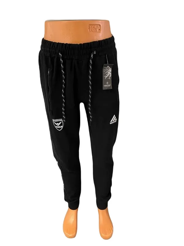 Pantaloni trening
